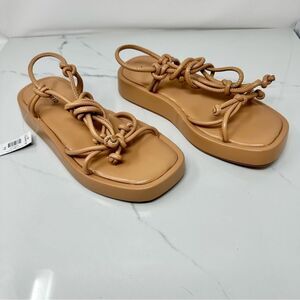 Torrid Strappy Flatform Sandals- Size 7.5WW